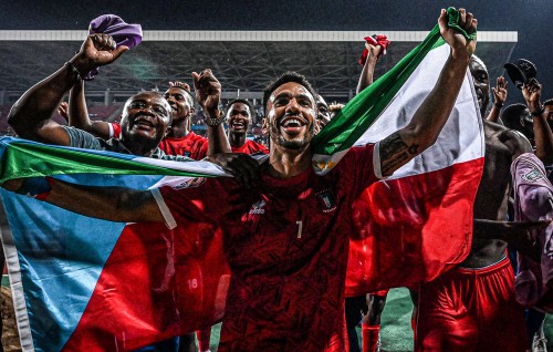Equatorial Guinea ge huvafenee dhathuru kuriyah, Penalty gai Mali balikoh Mali quarter ah