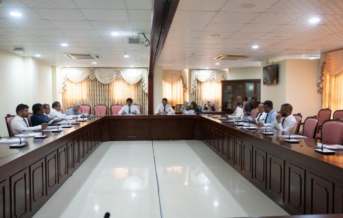 MIFCO in negi 150 million aai, FENAKA in negi 200 million rufiyaage loan aabehey mauloomaathu committee in hissaa koffi