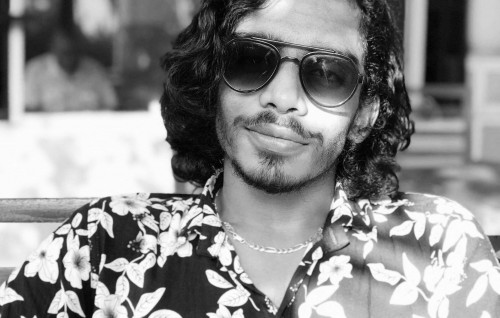 Lanka gai gelligen hoadhamun dhiya dhivehi zuvaanaa maruvefai ohvai fenijje, karugai zaham thakeh