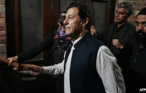 Imran Khan hayyarukurumaaeku Pakistan ah biruverikamaai nuthavaskan fethurifai