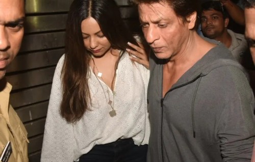 Aryan aa baddhalukurun manaa, Shahrukh Khan adhi Gauri goiy husvanee