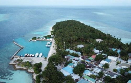 Boahimenun: V. Rakeedhoo gai 63 dhivehin, V. Thinadhoo gai 75 dhivehin