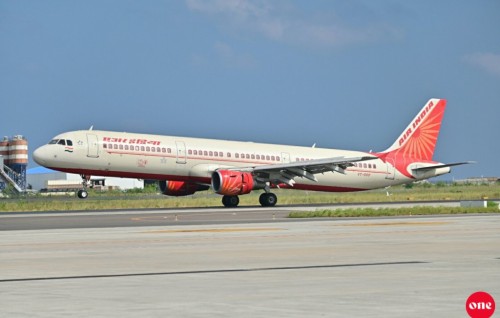 Indian Airlines flight arrive with 100,000 doses of COVID vaccines
