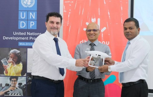 Dhiraagu in kuriah gendhiya ''drones for resilience'' project ninmaalaifi