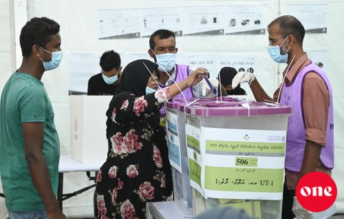 City thakuge dharaja kanda'alhaairu aanmunge hiyaalu hoadhan jeheyne
