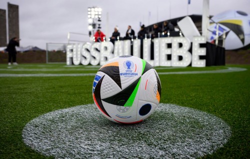 EURO 2024: Mifaharu rasmee boalhaige namakee ''footboalhaige loabi''
