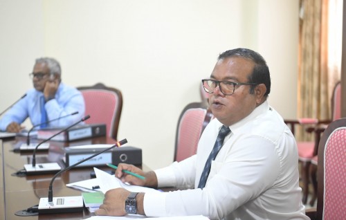 Raees Nasheed ah dhin hamalaage mulhi report hoadhan aammunge meehaku majilis ah hushahalhaifi