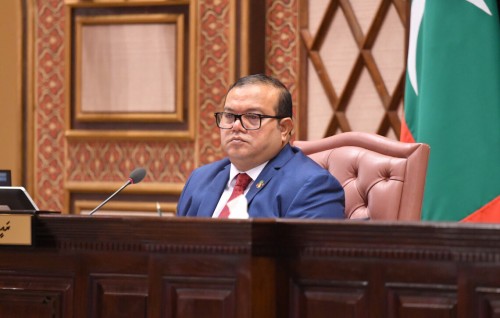 Hukuru dhuvahu memberun ah report fonuvey varah committee thakuge hurihaa masakkatheh nimmumah edhivadaigenfi