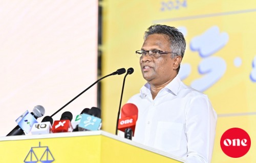 Rayyithun aadheys kuran nujehey gothah badhalu genesdheynan, hidhumaiy hoadhan valu dhoraashin vannaakah nujeheyne: Azim
