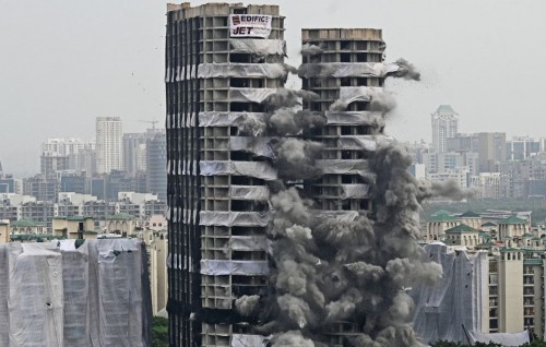 India ge enme bodu gohvvaalun: 1000 apartment himeney dhe tower bimaa hamakohllan enme 9 sikunthu!