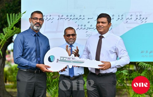 Male' aai villimale aa dhemedhu sea ambulance ge hidhumaiy fashaifi