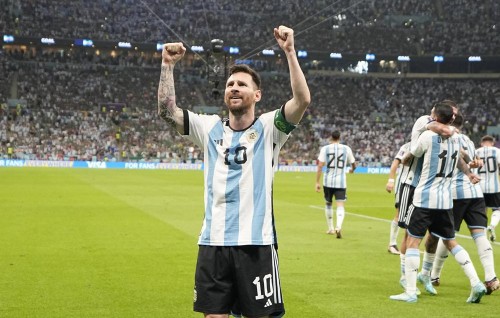 Haaland aa gaathun vaadhakoh, FIFA emme molhn kulhuntheriyaahe award Messi ah
