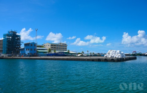 Bidheyseen thakehge medhugai hingi maaraamaaree eh gai 5 meehakah aniyaa vejje