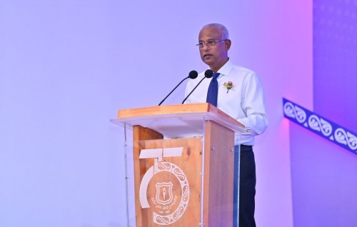 Holhumeedhoo aabaadhu koh, asaasee hidhumaiy thah gaaimu kohdheynan: Raees