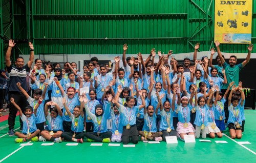 Kaamiyaabu ahareh ninmaalan Ajufan badminton academy in junior challenge ah thayyaaruvejje
