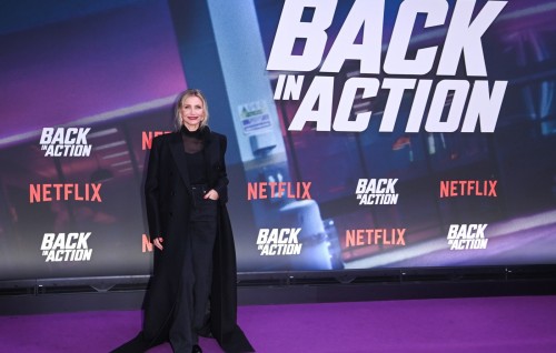 10 Aharu fahun Cameron Diaz enburi filmy dhuniye ah
