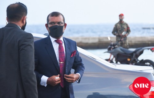 Raees Nasheed gaumee dhuvahuge thahuniyaa vidhaalhuvee, Boduthakurufaanaa beheu liyumakun!