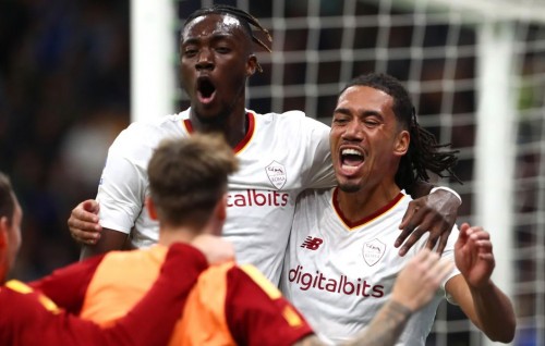 Roma in Inter balikoffi, Napoli aai AC Milan ves molhuvejje