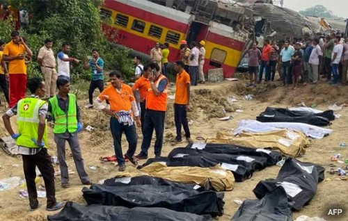 Odisha reylu accident: Gehllunu mamma hodhanikoh libunee maruvefaoii hashiganduge photo eh