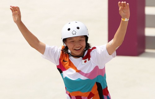 Umurun emme 13 aharugai thaareehee ran medal eh!