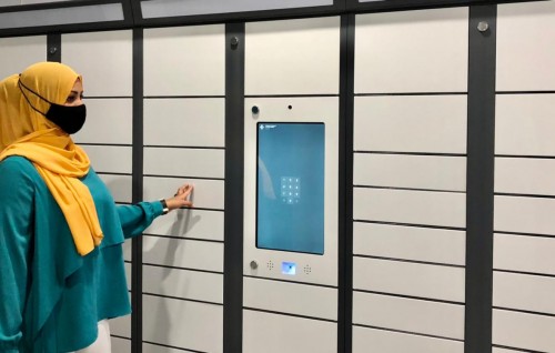 Lisence card aai registry negumah pick post center eh, mihaaru hurihaa dhuvahakuves khidhumaiy libeyne