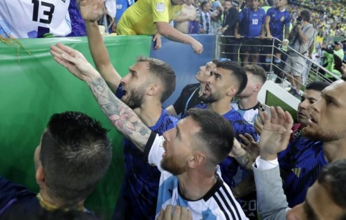 Brazil aai Argentina vaadhakuri match ge massala FIFA in balanee