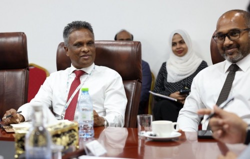 Vehicle thah tow kuraane 9 sarahadheh kan'da alhaifi, school thakaai miskiythah kairi himeney