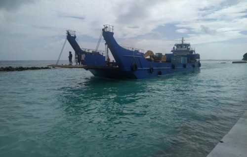 Maalhos harbor development project mobilized