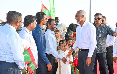 Ihavandhoo ban’dharu sarahahdhu furaalee Raees ah maruhabaa dhennevumah!