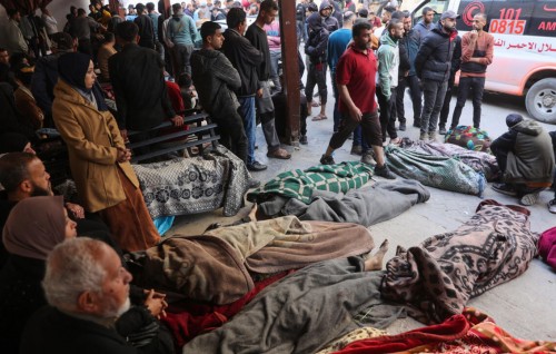 Israel in Gaza ah dheyn feshi hamalaa gai mihaathanah 404 meehun shaheedhu kollaifi