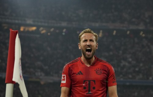Kane ge hattrick aaeku Bayern 1 vanaigai kuriyah