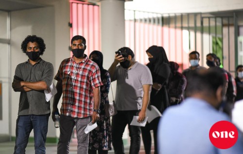 12 hafuthaa ah fahuves Covishield ge dhevana dose jeheyne: Dr. Mohamed Ali