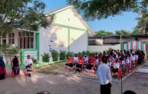 Aa principal eh libihjje, Hirimaradhoo school ge dharivarun miadhu school ah