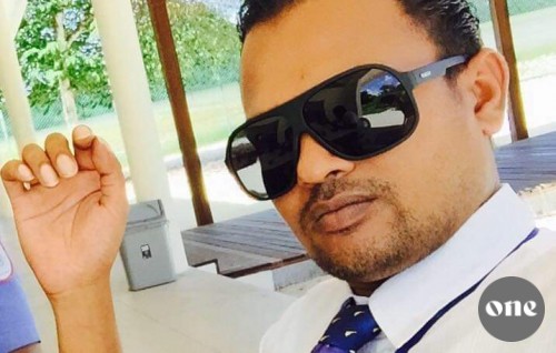 Vahkamuge thuhumathuvaa Kooddoo Airport ge Maldivian manager mas'ooliyyathu thakun dhuru koffi