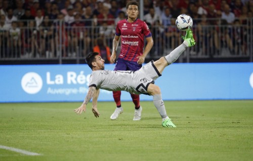 Messi ge hiyygaimu goal ah thaureef, PSG feshee faseyha molhakun