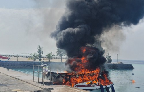 Dhiggaru gai launch eh govai 2 meehaku fihijje, 2 meehun ves ithuru faruvaa ah Male' ah