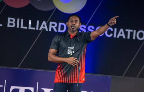 Zuvaanunge award ah nan hushahelhumah hulhuvaalaifi, kulhivarun aadhayaa hilaafu hunareh dhakkaafaivaa meehunah haassa award eh
