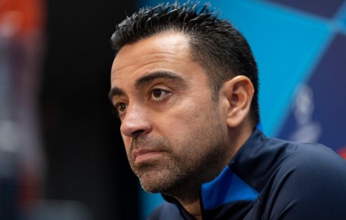 Barca othee ''Complicated'' group ehgai: Xavi