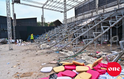 Surfing Stadium lasvee design ah badhalu genaumuge sababun 