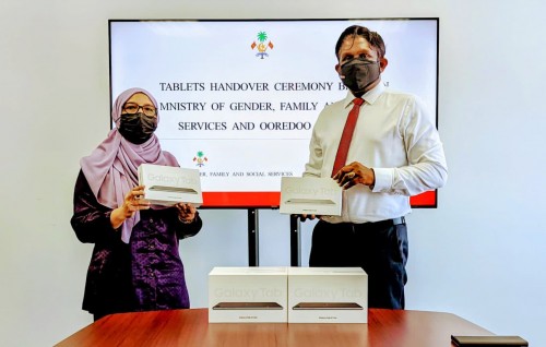 Ooredoo inn Gender Ministry ah 10 Tablet hadhiyaa koffi