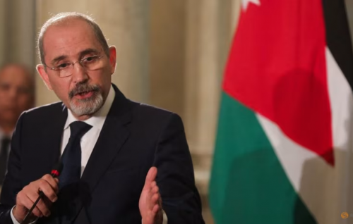 Truce talks between Israel and Hamas to resume on Sunday in Cairo, according to Egyptian television station