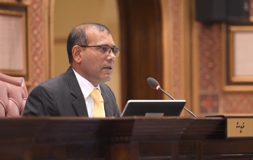 Eh memberakaai aneh memberaku bahuskuran oiy hamaekani nizaamakee barulamaanee nizaam: Majlis Raees