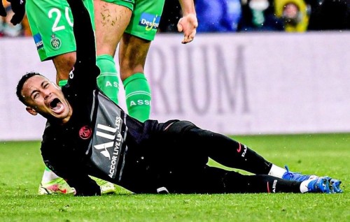 Ramos ge furathama match, PSG hoadhi molhah Neymar ah libunu aniyaage hiyani