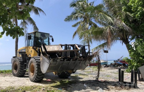 HDC finally clears up Hulhumale’ Beach