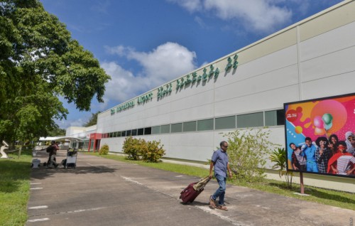 Bomeh oiy kamah bune Addu Airport gai inzaaru dhin 2 meehaku hayyaru kohfi