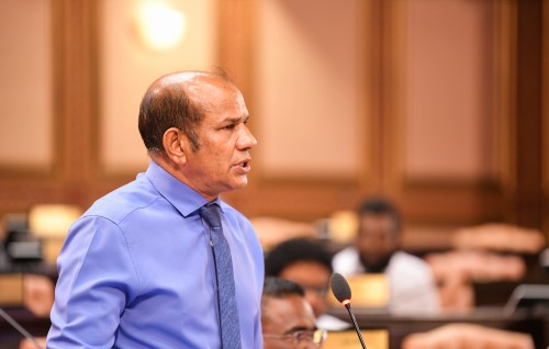 Raees aa maa gaai veema vazeerukamugai dhemithibeveyne kamah dhushumakee kuh hee eh: Latheef