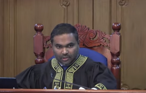 Naibu Raees nethas Majlis Raees ge ithubaaru neikamuge mahsala kuriyah gendheveyne: Supreme Court