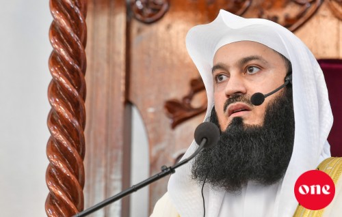 ONE Photo: Mufti Menk Dehvi Hukuru Huthubaa
