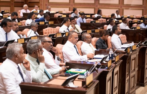 Chagos imuge massalaige mauloomaathu hihsaakohfaeh nuvey: Rayyithunge Majilis