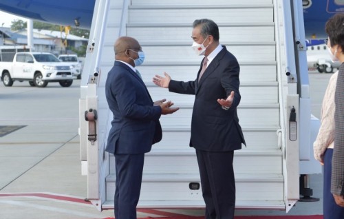 Chinese Foreign Minister arrives in Maldives